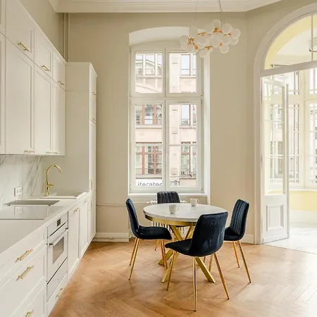 Rentplanet - Jana Pawla Ii Apartment *