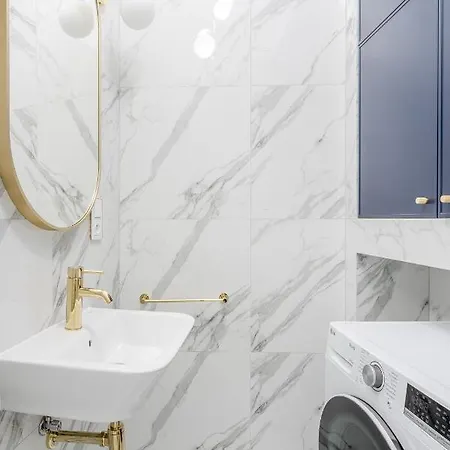 Rentplanet - Jana Pawla Ii Apartment